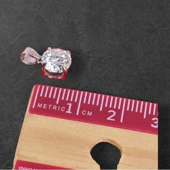 925 Sterling Silver Pendant 6mm with Genuine D Color Moissanite Gemstone - Picture 5 of 6